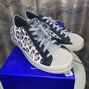 P448 John leopard-print low-top sneakers Size 39